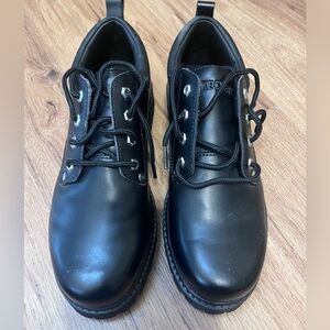 Men’s Skechers leather oxfords, size 10.5